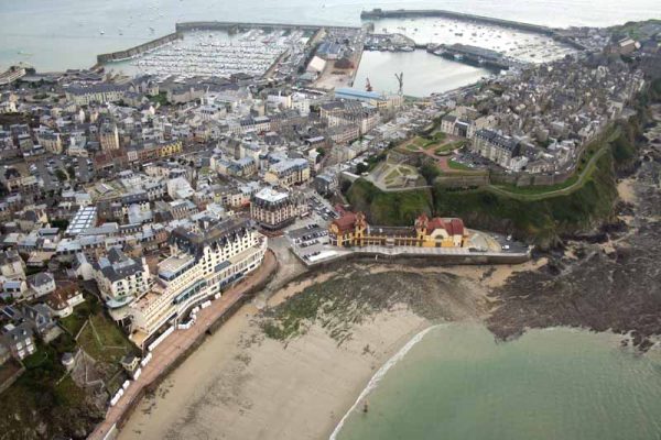 Archipel-vue-aerienne-Fabien-Mongabure--1-